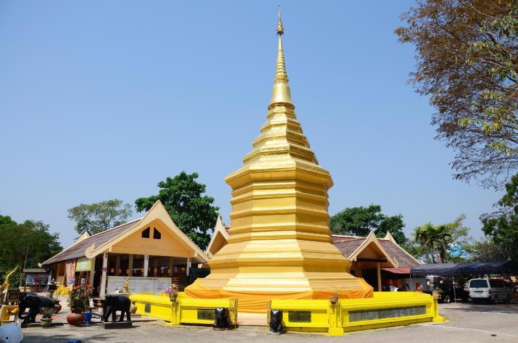 B2 Chiang Rai Night Bazaar Boutique & Budget Hotel Buitenkant foto